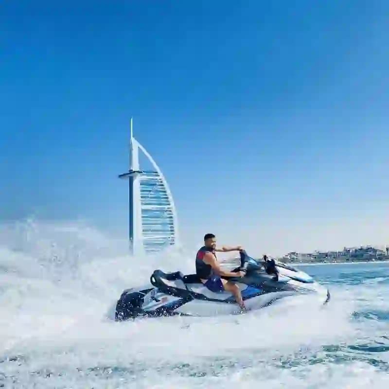 water-activities-in-dubai-to-explore